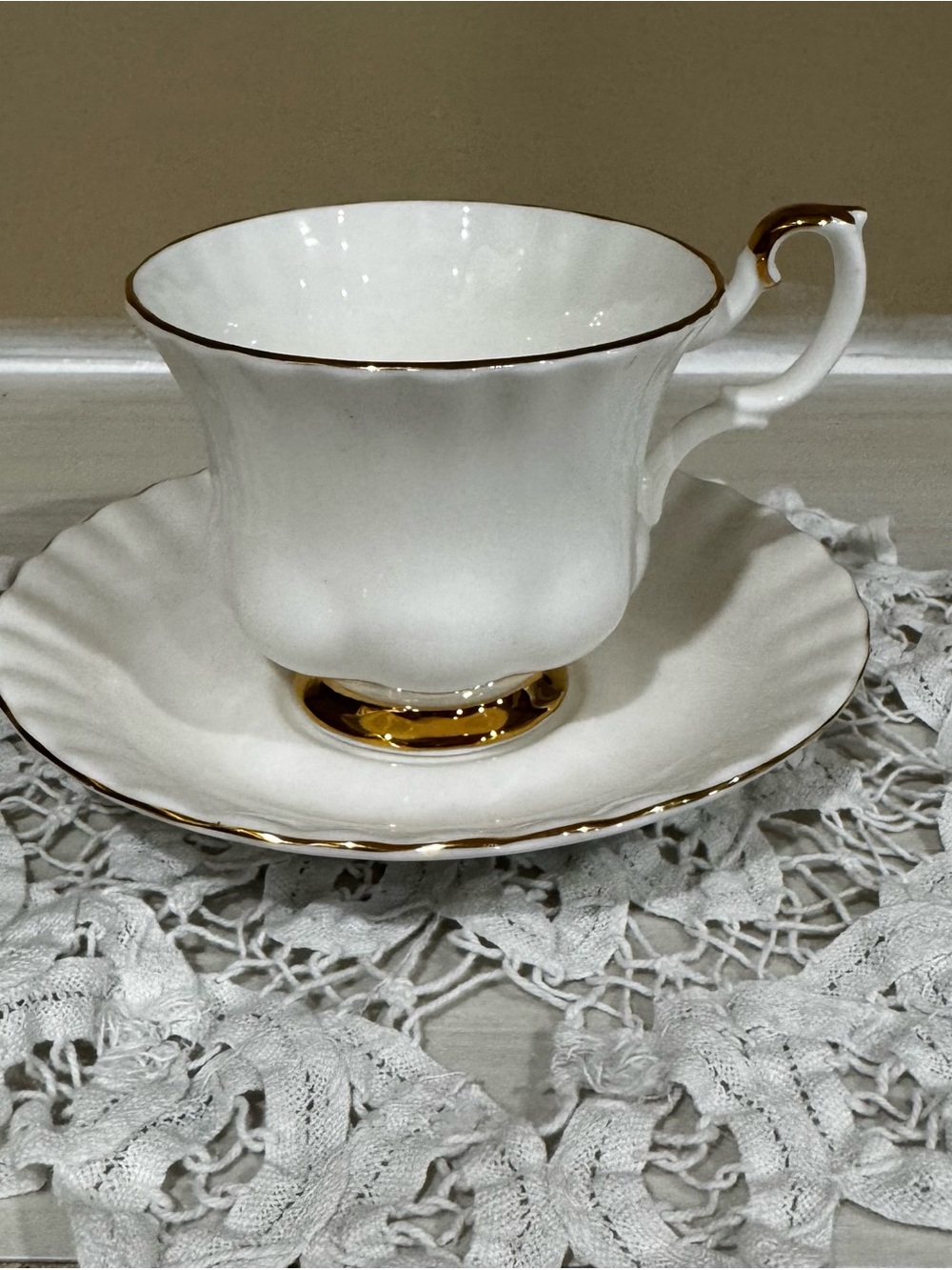 Royal Albert Val D’Or Elegant White Bone China Teacup & Saucer with Gold Trim 7